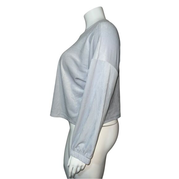 Old Navy Plus Size Cloud Cover Long-Sleeve Velvet Pajama Top Gray XXL NWOT - Picture 4 of 7